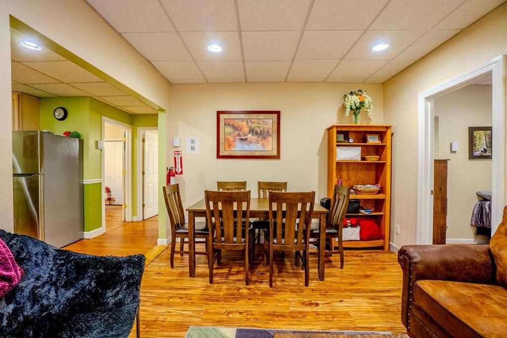 Hidden Gem, 3 Bed Cozy Condo - Dogs Welcomed ベイフィールド エクステリア 写真